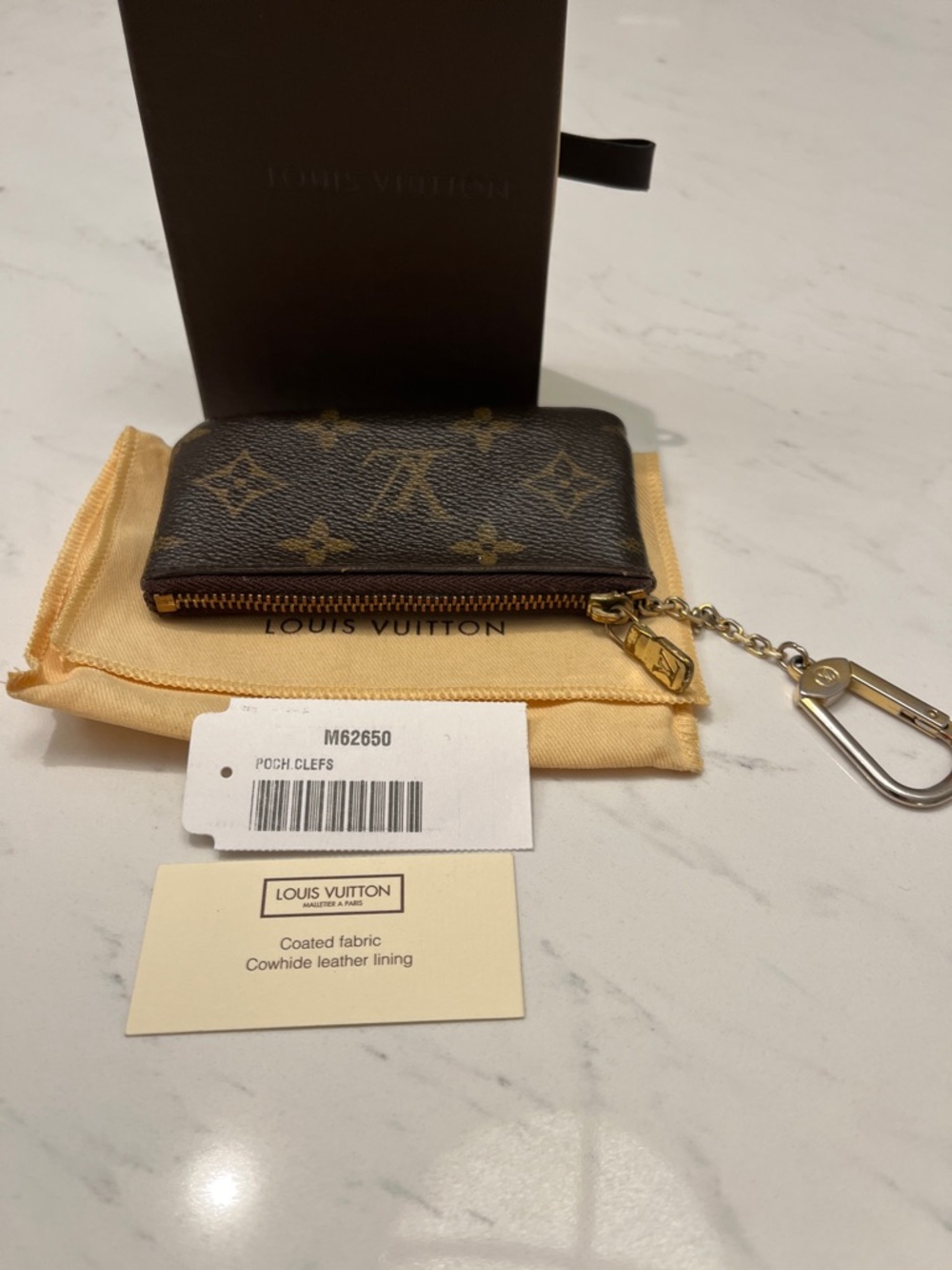 Louis Vuitton Monogram Canvas Key Pouch with Gold Hardware - Picture 4 of 6